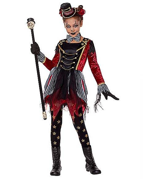 Dark Ringmaster, Scary Girl Costumes, Scary Girl Halloween Costumes, Halloween Costumes Dress, Stylish Halloween Costumes, Ringmaster Costume, Girls Halloween Costumes, Old Halloween Costumes, Creepy Halloween Costumes