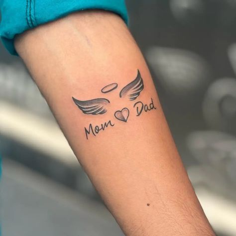 Mum And Dad Tattoos, Grandpa Tattoo, Mom Dad Tattoo Designs, Name Tattoos For Moms, Names Tattoos For Men, Tattoos Infinity, Mom Tattoo Designs, Tattoo For Son, Tattoos Geometric