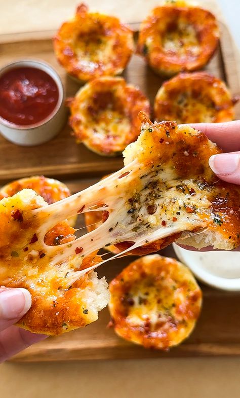 » Pizza Puffs – Little Caesars Copycat Sweet Pizza Desserts, Pizza Bites With Pizza Dough, Little Cesar’s Crazy Puffs, Pizza Dough Appetizers Ideas, Pilsbury Pizza Dough Recipe Easy, Pizza Dough Appetizers, Pizza Appetizers Easy, Specialty Pizza, Pizza Puffs