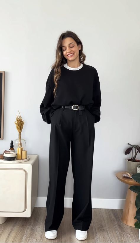 Comfy Outfits For Work Office Style, Business Casual Modest Outfits, City Work Outfits, Winter Work Casual Outfits For Women, Workplace Outfits For Women, Wide Pants Outfit Casual, Comfy Elegant Outfit, Casual Winter Office Outfits, Fall Curvy Outfits