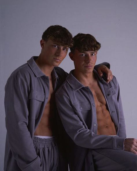 𝘿𝘼𝙉 & 𝙅𝙊 // FASHION TWINS on Instagram: "New year new goals, in the flow state 🧠📈Happy new year 🎊 • • • #flowstate #fllowtwins #twinmodelling #modellife #matchingoutfits #identicaltwins #goalsetting" Twin Guys, New Year New Goals, Flow State, New Goals, Identical Twins, Model Life, Matching Outfits, Celebrity Crush, Happy New