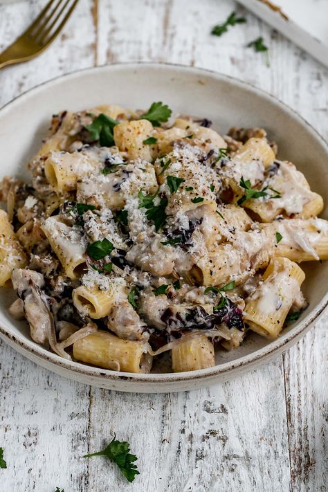 Ricotta Sausage Pasta, Creamy Ricotta Pasta, Sausage Ricotta, Pasta With Sausage, Spinach Ricotta, Ricotta Pasta, Sweet Italian Sausage, Dark Meat, Hearty Dinner