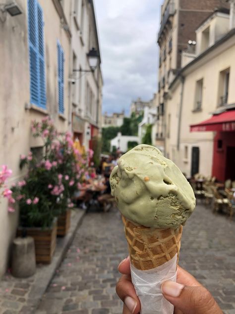 Pistachio ice cream in Montmartre Pistachio Gelato Aesthetic, Pistachio Almond Ice Cream, Pistachio Ice Cream Aesthetic, Summer Ice Cream Aesthetic, Hanna Core, Pistachio Aesthetic, Gelato Italia, Ice Cream Pistachio, Nostalgic Fall