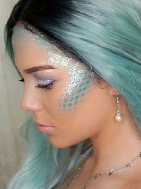 Little Mermaid Makeup, Mermaid Makeup Halloween, Makeup Looks Halloween, Halloween Makeup Look, Halloween Make-up Looks, Mermaid Halloween Costumes, Diy Halloween Makeup, Creepy Halloween Makeup, Halloween Makeup Diy