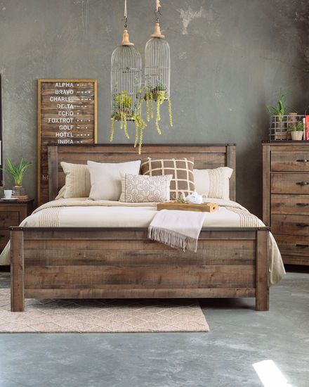 Farmhouse Bedroom Set, Farmhouse Bedroom Furniture, Rustic Farmhouse Bedroom, Rustic Bedroom Furniture, Big Bedrooms, Farmhouse Bedroom Decor, Bedroom Furniture Design, Farmhouse Furniture, Master Bedrooms Decor