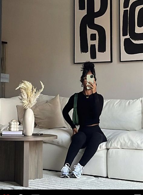 Cold Fits Black Women, Loungewear Outfits Black Women, Clean Girl Aesthetic Black Women, Black Women Aesthetic, Outfits Black Women, Chill Style, Fasion Outfits, Women Aesthetic, Chill Fits