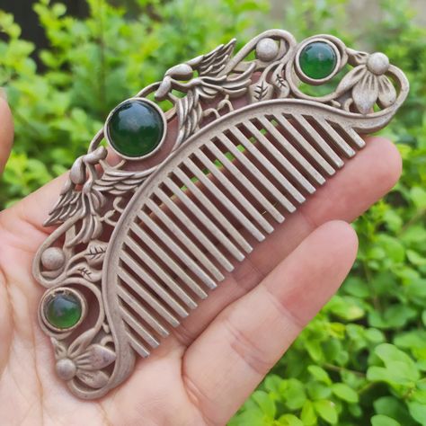 Real  comb l gift to her  not resin no static electricity  Average size:Comb length 10cm ,Comb wide 4.2cm weight:42g 1988 Outfits, Haircomb Hairstyle, Comb Hairstyle, Faerie Ring, Antique Hair Combs, Vintage Comb, Lady Hair, Vintage Hair Clips, Vintage Hair Combs