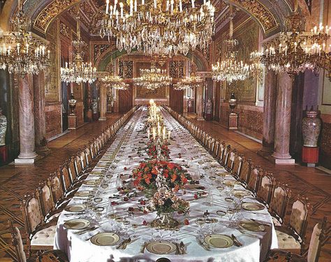 The State Dining Room at Royal Palace of Madrid Spain | Flickr ... Royal Palace Of Madrid, Palace Of Madrid, European Palace, Palace Interior, Castle Mansion, Opulent Interiors, Palais Royal, Luxury Dining Room, Grand Homes