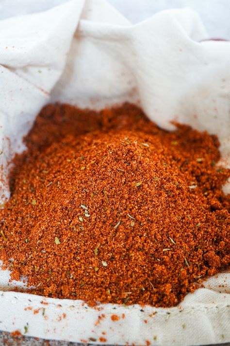 Jambalaya seasoning is the perfect blend of a creole seasoning recipe. The blend of spices has just the right amount of spice! This homemade spice mix can Jambalaya Spice Recipe, Jambalaya Seasoning, Jambalaya Seasoning Recipe, Seasoning Recipe, Homemade Jambalaya, Cajun Seasoning Mix, Creole Spice, Homemade Cajun Seasoning, Seasoning And Spice