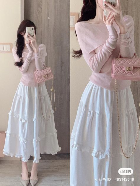 Modest Pink Outfits, Cottage Fits, Sawako Style, Shoujo Fashion, Pink Acubi, Shoujo Girl, Outfits For Spain, Modest Girly Outfits, Kawaii Fashion Outfits