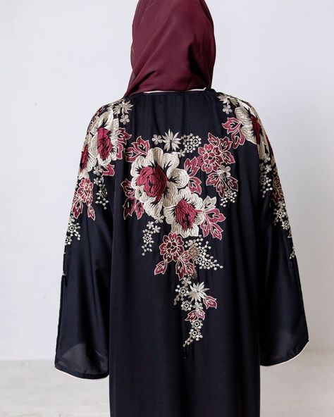 Arabesque Abayas on Instagram: “Looking for a way to wear floral this season? Featuring gorgeous light gold and maroon floral embroidery and delicate black beads, this…” Abaya Embroidery Design, Dubai Burkha Designs, Dubai Burkha, Abaya Embroidery, Burkha Designs, Embroidery Abaya, Islamic Abaya, Abaya Online, Abaya Kimono