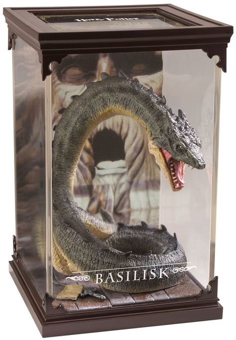 Harry Potter Basilisk Figurine Harry Potter Magical Creatures, Harry Potter Creatures, Noble Collection Harry Potter, Sport Posters, Harry Potter Toys, Harry Potter Room Decor, Noble Collection, Harry Potter Bedroom, Harry Potter Items