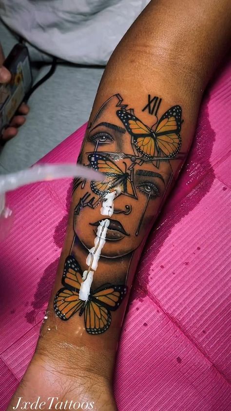 Tattoo Ideas Black Female, Growth Tattoos, Tatuaje Harley Quinn, Minimalist Symbols, Cute Shoulder Tattoos, Cute Thigh Tattoos, Meaning Tattoos, Arm Sleeve Tattoos For Women, Tattoos Aesthetic