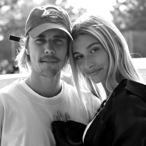 Justin Bieber and Hailey Baldwin's Relationship Timeline Celebrity Memes, Alex Rodriguez, Celebrity Fashion Trends, Celebrity Drawings, Hailey Baldwin, Emma Stone, Hailey Bieber, Cardi B, Khloe Kardashian