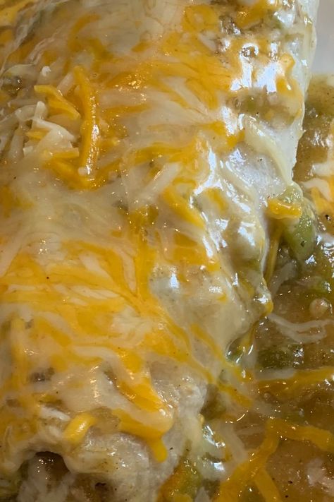 Chili Burrito Recipe, Green Chili Burritos, Chili Burritos, Burritos Recipes, Colorado Recipes, Pork Burritos, Smothered Burritos, Wet Burrito, Hatch Peppers