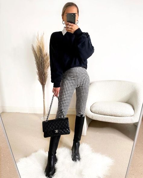 Fashionable Work Outfit, Classy Winter Outfits, Elegante Casual, Mode Casual, Stylish Work Outfits, Plaid Pants, Professional Outfits, Fall Fashion Outfits, Looks Style