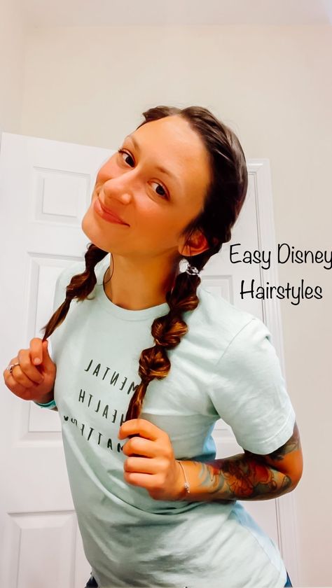 Easy Disney Park Hairstyle: Simple Twisted Bubble Braids Super quick and easy for those hot park days or just hanging out at the pool! I… | Instagram Disney Mom Hairstyles, Short Disney Hairstyles, Easy Theme Park Hairstyles, Disney Mom Hair, Disney World Hairstyles For Women, Adult Disney Hairstyles, Minnie Ears Hairstyle, Easy Hairstyles For Disney World, Hairstyles With Minnie Ears