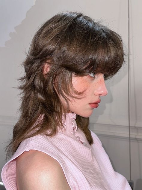 Haircuts To Try, Punk Hair, Midlength Haircuts, Painting Inspo, Mid Length Hair, Mullet Hairstyle, Haircuts For Long Hair, Short Hair Haircuts, Cut My Hair