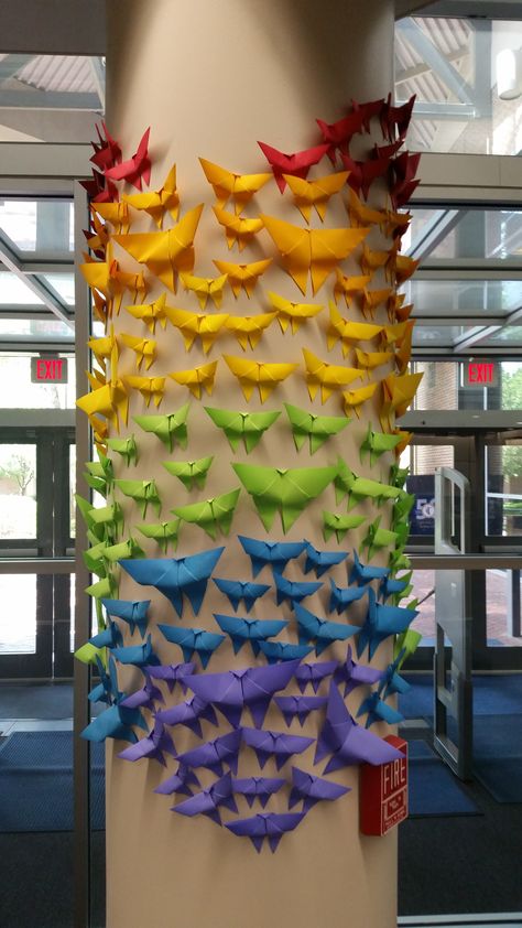 LGBT Pride Month Display - TCC Library Pillar Decoration Ideas For School, Pride Month Decorations Diy, Pride Office Decorations, Pride Display Library, Pride Month Display, Library Pride Display, Pride Month Library Display, Pride Library Display, Pride Club Ideas