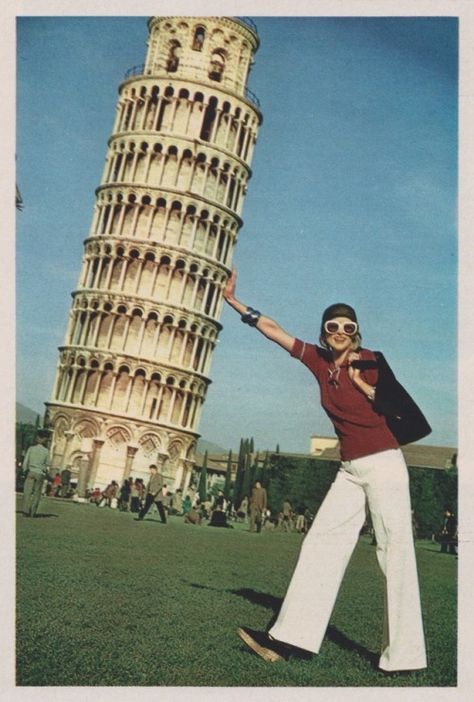 Pisa Outfits, Pisa Tower Photo Ideas, Pisa Photos, Steve Hiett, Pisa Tower, Vintage Fashion Magazine, Italy Photos, Italy Vibes, Semester Abroad