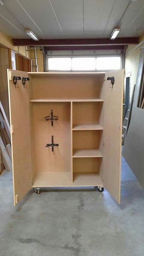 Horse Tack Locker Diy, Horse Tack Box Ideas, Horse Tack Locker Organization, Tack Box Organization, Tack Locker Ideas, Tack Locker Plans, Horse Tack Locker, Diy Tack Locker, Tack Locker Organization