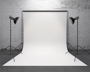 Setting up a Home Photography Studio Indoor Studio Background, Photo Shoot Background, Home Photography Studio, Zepeto Room, Shoot Background, Shoot Backdrop, Workshop Inspiration, White Background Photography, Life Background