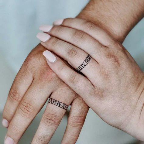 Tatooed Wedding Band, White Ring Finger Tattoo, Cute Ring Finger Tattoos, Marriage Ring Tattoos Husband Wife, Male Wedding Band Tattoo Ideas, Mens Wedding Tattoo Rings, Married Ring Tattoos, Wedding Finger Tattoo For Men, Mens Tattoo Wedding Band