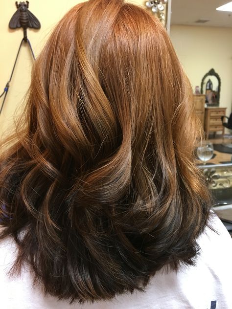 Reverse ombre red to brown                                                                                                                                                                                 More Balayage Dark To Light, Reverse Ombre Hair Color, Reverse Ombre Hair, Balayage Dark, Ombre Hair Color Ideas, Dark Ombre Hair, Reverse Balayage, Reverse Ombre, Brown Ombre Hair