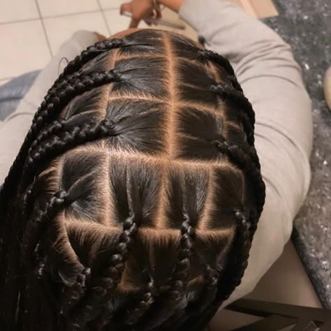 DOMINICAN NATURAL HAIR CARE on Instagram: “Knotless braids 🥰😍 @hairbybrazy” Dominican Men, Braids Knotless, Curly Hair Accessories, Curly Hair Braids, Big Box Braids, Big Box Braids Hairstyles, Braids Hairstyles Pictures, Short Braids, Box Braids Styling