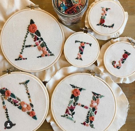 Floral Filled Letter Embroidery, Letter Flower Embroidery, Hand Embroidery Alphabet Patterns Free, Embroidered Flower Letters, Alphabet Embroidery Patterns Letters, Embroidery Alphabet Letters Design, Name Embroidery Ideas Letters, Embroidery Letters Tutorial, Name Embroidery Ideas