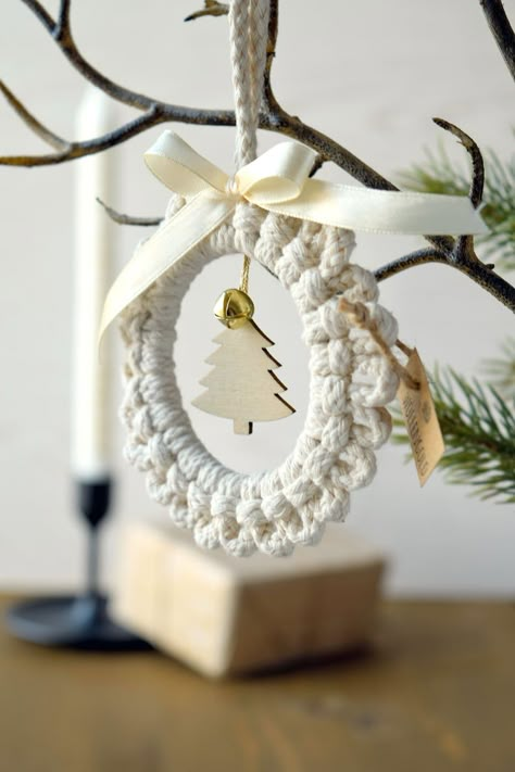 Macrame Christmas Wreath Ornament With a Wooden Tree and a Jingle Bell - Etsy Canada Curtain Rings Crafts, Macrame Christmas Wreath, Crochet Christmas Wreath, Christmas Wreaths Diy Easy, Macrame Christmas, Wreath Ornament, Christmas Embroidery Patterns, Handmade Christmas Crafts, Crochet Christmas Trees