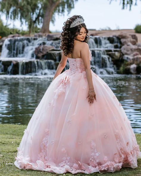 From the gown to the glow - this quinceañera is pure perfection on her big day 🌸🤍 - - - #photographyisunique #photoshoots #photo #photographer #photography #AZ #graduationshoot #graduation #azphotographer #videographerandphotographer #quincevideography #quincephotography #quincemakeup #quincedress #quincecrown #weddingshoot #weddingphotographer #weddingvideographer #weddingdress #weddingcourt #azvideographer #eventphotographer #eventvideographer #weddings #quinceañeras #engagements #cel... Quince Pre Photoshoot Ideas, Photo Shoot Ideas Quince, Garden Quinceanera Photoshoot, Quinceanera Photoshoot Ideas Fun, Quinceañera Photoshoot Ideas With Court, Quince Picture Poses, Poses For Quinceanera Pictures, Quince Photo Ideas, Quinceanera Poses Photo Shoots