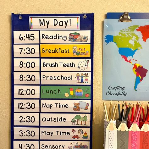 Stay organized and plan each day with your children using these fun Visual Schedule Cards! Perfect for homeschooling, virtual learning, in the classroom and for little ones learning about their day. Kindergarten Schedule, Classroom Schedule Cards, Daily Schedule Cards, Picture Schedule, Schedule Board, Preschool Schedule, Classroom Schedule, Diy Preschool, Toddler Schedule