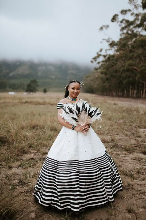 Xhosa bride umbhaco Xhosa Wedding Dresses Traditional, Xhosa Wedding Dresses, Xhosa Traditional Wedding, Xhosa Traditional Wedding Dresses, Xhosa Bride, Zulu Traditional Wedding Dresses, Xhosa Wedding, Xhosa Traditional Attire, Xhosa Attire