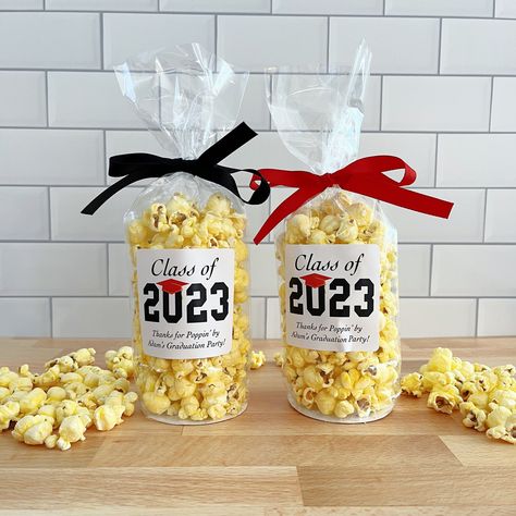 Graduation Popcorn Bags & Ribbon - Thanks for Popping By Graduation Party Favors for Guests - Class of 2023 Grad Party // Food NOT Included by PreppingParties on Etsy Popcorn Bags Ideas, Popcorn Party Decorations, Graduation Party Favors For Guests, Grad Party Food, Graduation Gift Bags, High School Graduation Party Decorations, Grad Party Favors, Graduation Food, Popcorn Bag