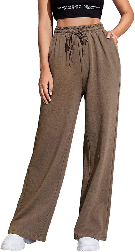 Types Of Sweatpants, Straight Joggers Outfit, Baggy Joggers Outfit Women, Straight Leg Joggers Outfit, Open Leg Sweatpants, Bottom Wear For Women, Straight Leg Sweatpants Outfit, Womens Joggers Outfit, Sweat Pants Women