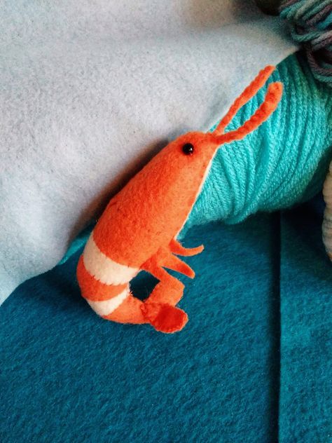 felt prawn, shrimp stuffie, sea creature plushie, handmade felt seafood Shrimp Stuffed Animal, Shrimp Sewing Pattern, Felt Shrimp Pattern, Shrimp Plush Pattern, Cute Plushies Stuffed Animals, Cute Felt Plushies, Hand Sewn Plushies, Shrimp Plushie, Felt Plushies Pattern