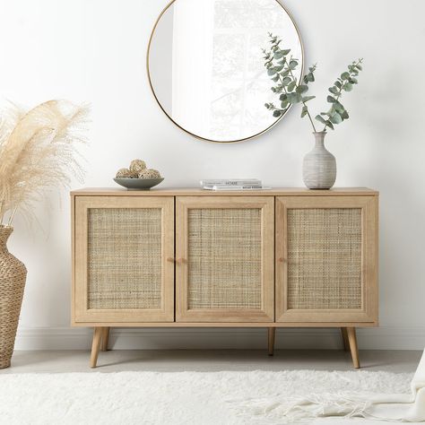 How To Decorate A Sideboard, Modern Entryway Decor, Ingangs Decor, Decoration Buffet, Rattan Sideboard, Sideboard Decor, Entryway Cabinet, تصميم داخلي فاخر, Sideboards Living Room