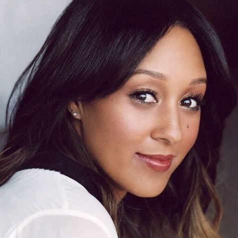 Tamara Mowry, Tia And Tamera Mowry, Tamera Mowry, Tia Mowry, Talk Show Host, Hard Working Women, Love My Life, Vintage Black Glamour, Girls Rock