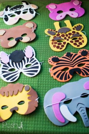 zoo-birthday-party-06 Zoo Birthday Party Games, Zoo Birthday Party Theme, Wild One Birthday Party Girls Diy, Animal Birthday Party Decorations, Zoo Theme Birthday, Wild Kratts Birthday Party, Sleepover Party Games, Jungle Theme Birthday Party, Zoo Birthday Party