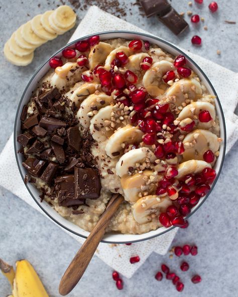 Banana Porridge, Healthy Aesthetic, She Is, Porridge Recipes, With You, Cinnamon Banana, Food Inspo, Just Cooking, Breakfast Bowls