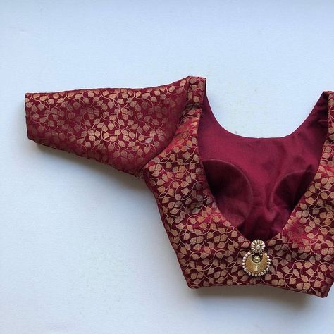 Designer Blouse Ideas, Brocade Blouse Designs, Sleeveless Blouse Designs, Cotton Blouse Design, Blouse Ideas, Saree Blouse Neck Designs, Backless Blouse Designs, Brocade Blouse, Traditional Blouse Designs