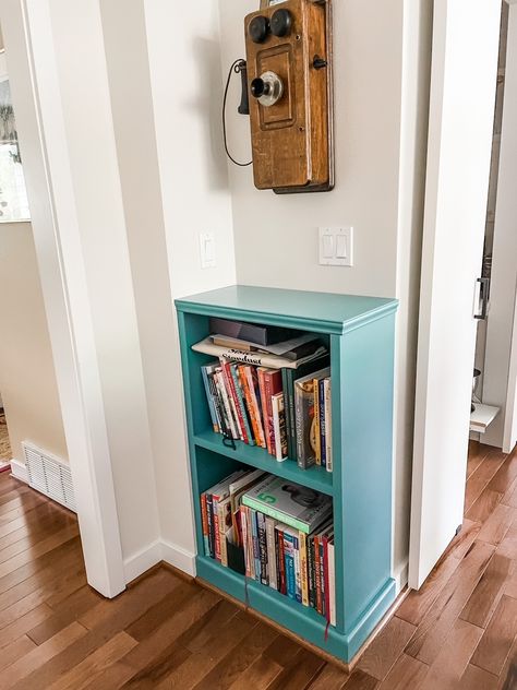 Small Home Book Storage, Book Storage Ideas For Small Spaces, Dining Room To Library, Creative Ways To Store Books, Small Space Book Storage, Creative Book Storage, Book Storage Ideas, Declutter Books, Cookbook Storage