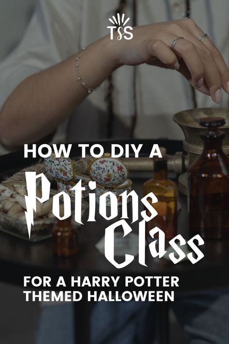 Harry Potter Party Potions, Potions Classroom Harry Potter, Making Harry Potter Potions, Potion Making Party, Potion Activity For Kids, Harry Potter Kitchen Ideas, Potion Drinks For Kids, Kids Potions Making, Harry Potter Diy Potions