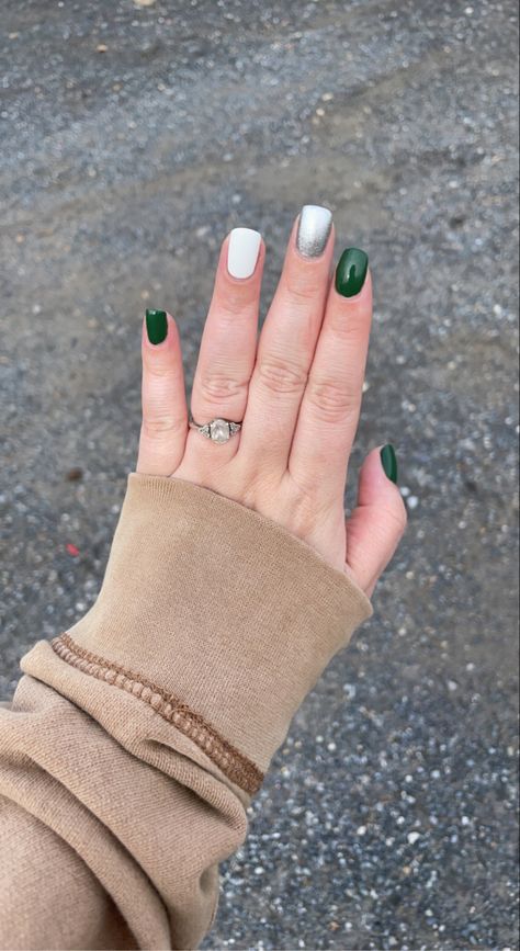 Green White Silver Nails, Green White Black Nails, Gray And Green Nails, Silver And White Nails Short, Tri Color Nails, Green And White Gel Nails, Tricolor Nails, Green And White Nail Designs, Green White Nails