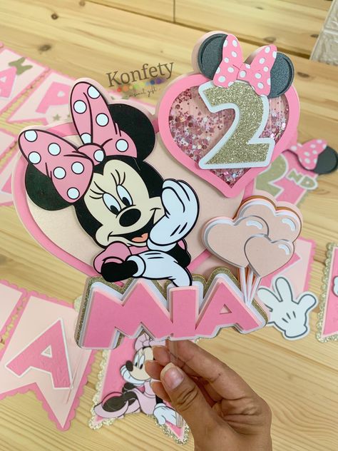 Cricut Minnie Mouse Birthday, Topper Mini Mouse, Diy Minnie Mouse Decorations, Minnie Mouse Cricut Ideas, Minnie Cricut, Minnie Mouse Topper, Minnie Cake Topper, Topper Minnie Mouse, Minnie Mouse Birthday Banner