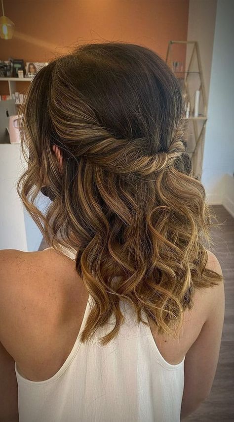 Grad Hair Styles For Short Hair, Half Up Half Down Hoco Hairstyles For Short Hair, Bridesmaid Hairstyles Short Hair Half Up, Bridesmaids Hairstyles For Fine Hair, Prom Short Hair Hairstyles, Prom Hair 2024 Half Up Half Down, Layered Bridesmaid Hair, Med Length Bridesmaid Hair, Prom Hair On Short Hair