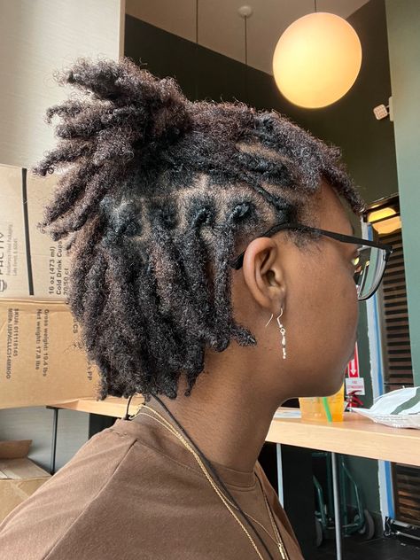 Dreadlock Hairstyles For Women Short, Locs For Short Hair Black Women, Dreadlock Hairstyles Female, Interlocking Locs Styles, Locs 4b Hair, Short Natural Locs, Starter Loc Hairstyles For Women, Starter Locs Styles For Short Hair 2 Strand Twist, Short Locs Hairstyles For Women Dreadlock Styles Natural Hair