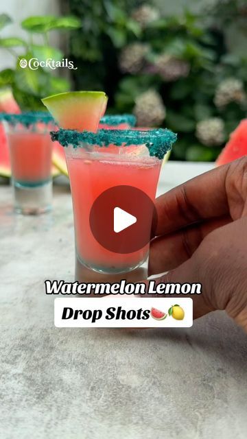 Cocktails (21+ to follow) on Instagram: "Sip into summer with these refreshing Watermelon Lemon Drop shots! A burst of watermelon and lemon in every shot is the perfect party starter🍉🍋 #lemondrop #shots #shotoclock #watermelon #summer" Dessert Shots Alcoholic, Non Alcoholic Shots, Watermelon Shots, Alcohol Punch, Watermelon Recipes Drinks, Lemon Drop Shots, Fun Beverages, Tasty Cocktails, Summer Shots