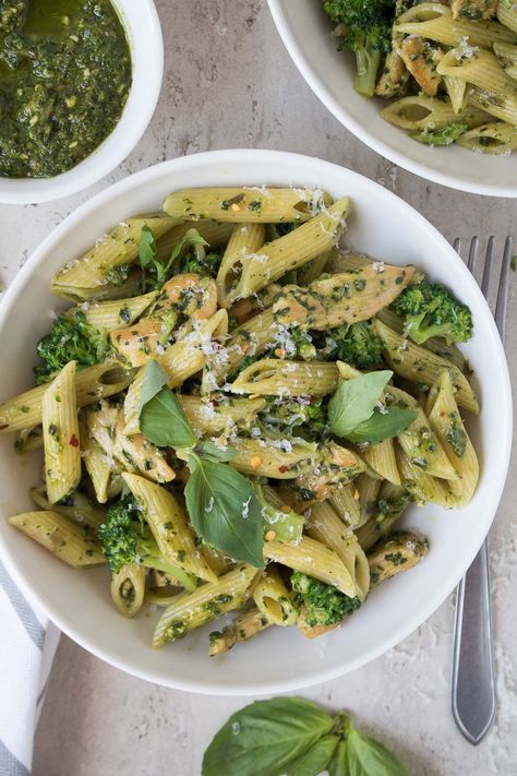 Stephanie Kay Nutrition, Stephanie Kay Nutrition Recipes, Protein Pesto Pasta, Kay Nutrition, Pesto Pasta Recipes Chicken, Basil Pesto Chicken, Chicken Pesto Pasta, Chicken Broccoli Cheese, Broccoli Pesto